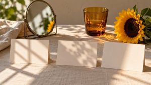 Compare Chinese Names Meaning Sunlight: Characters, Sound, and Context